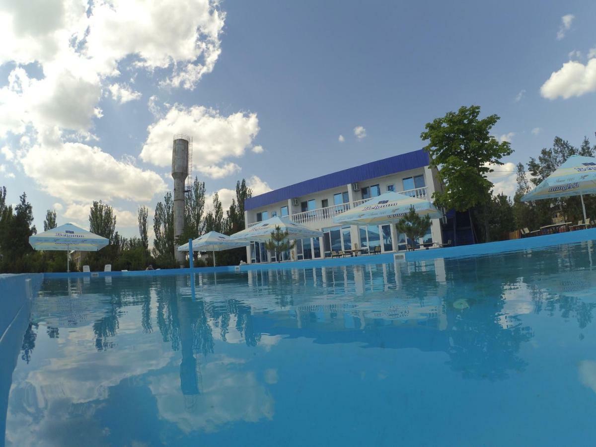 فندق Marmaris Skadovsʼk المظهر الخارجي الصورة